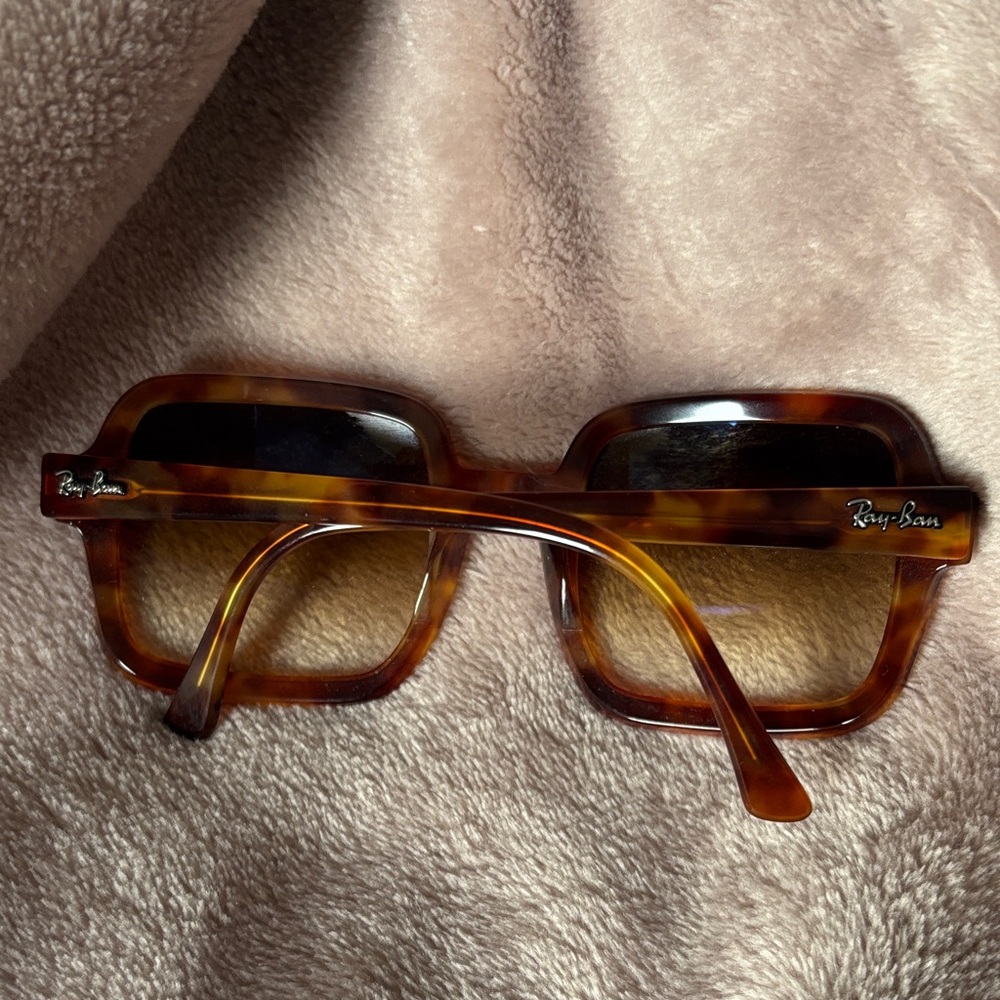 Ray-Ban Tortoise Square Sunglasses - Picture 7 of 9